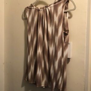 Beige and white patterned tank top